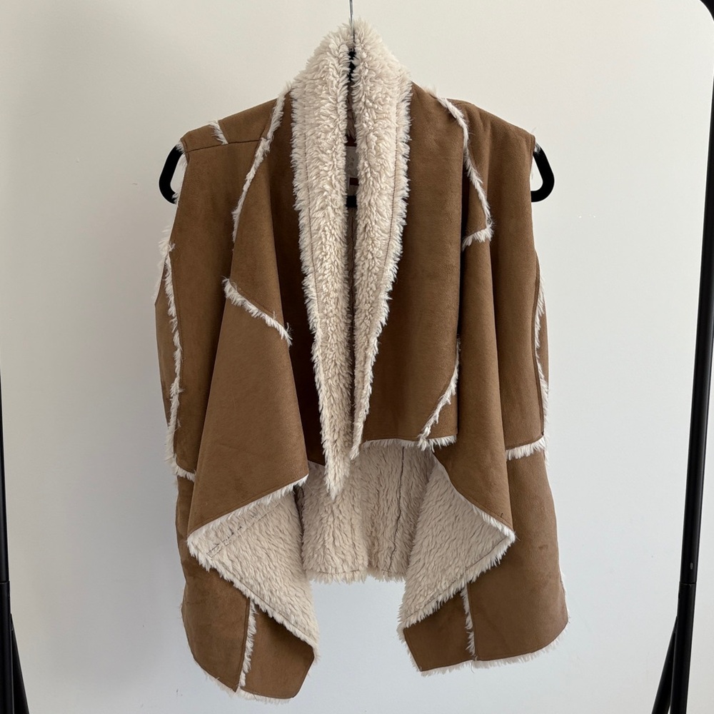 Xhilaration Tan Shearling Women's Vest